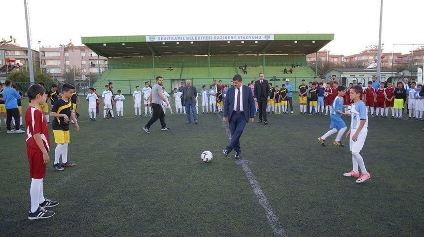 Futbol Sevgisiyle Yeşil Sahada Buluştular