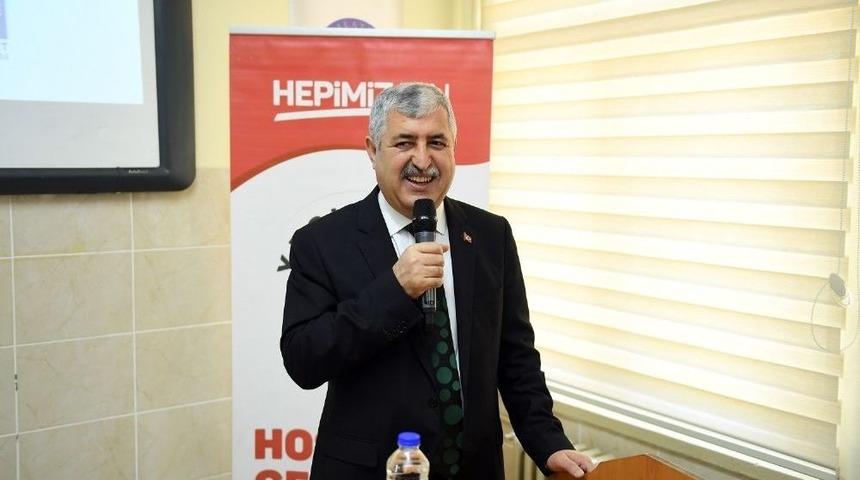 Başkan Polat &Ouml;ğrencilere Tavsiye