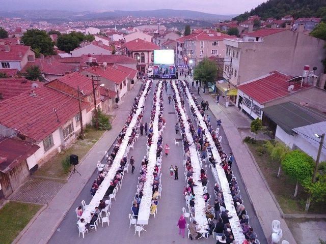 Mahalle İftarlarının İkincisi Tekke Mahalle’de Yapıldı