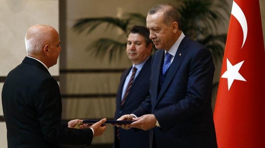 Cumhurbaşkanı Erdoğan, Irak B&uuml;y&uuml;kel&ccedil;isini Kabul Etti