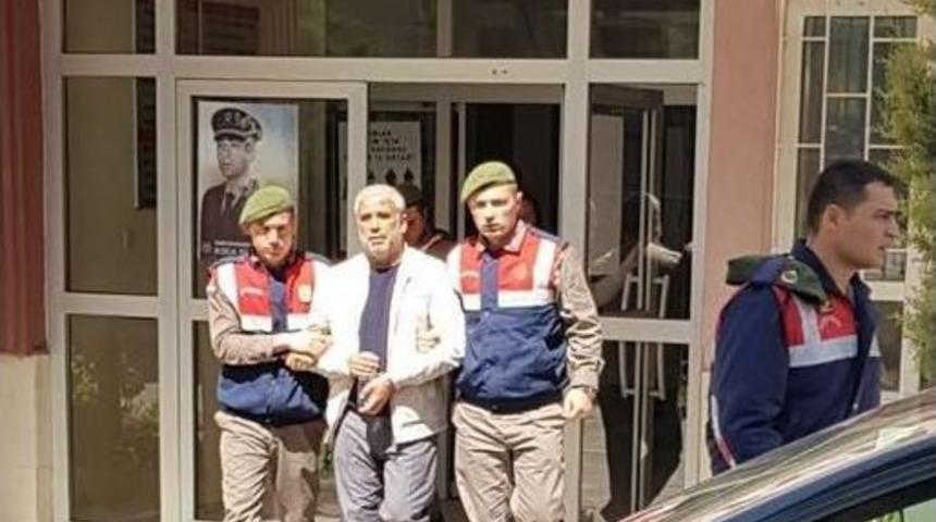 Konya&rsquo;da 6 Su&ccedil;tan Aranan Hırsızlık Ş&uuml;phelisi Profes&ouml;r Kimliğiyle Yakalandı