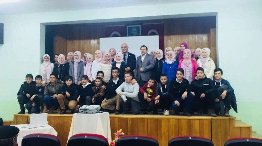 Eğitimci Yazar Tekelioğlu, "değerlerimize Sahip &Ccedil;ıkmalıyız"