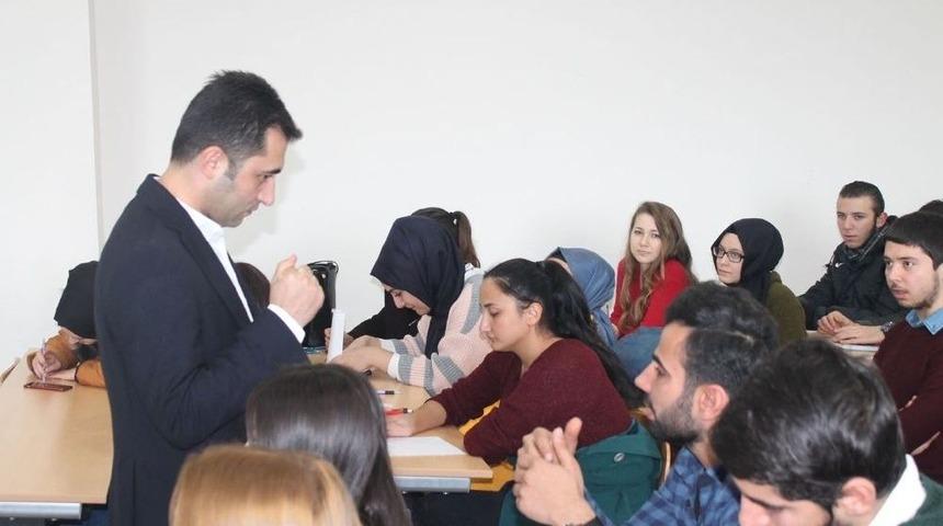 Mondelez International Yöneticilerinden Saü’lü Öğrencilere Seminer