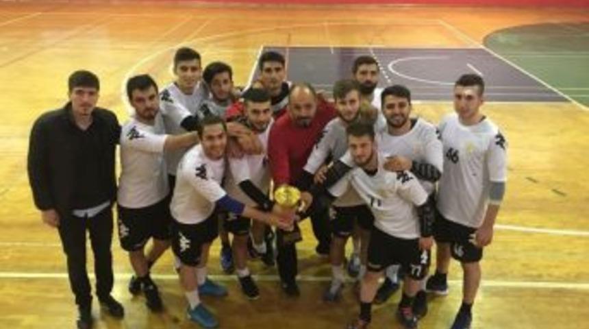 Dicle &Uuml;niversitesi Hentbolda Şampiyon Oldu