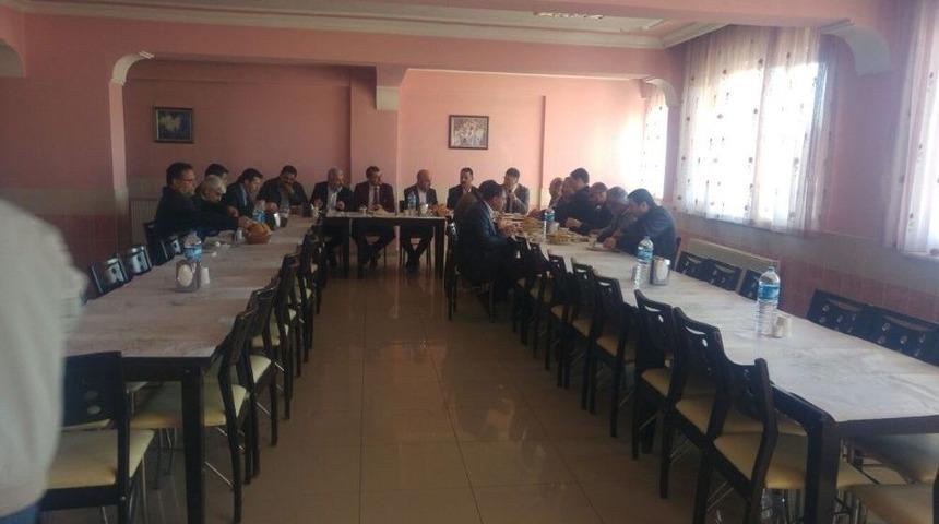 Saruhanlı&rsquo;da İmam Hatip Okullarının Sorunları Tartışıldı