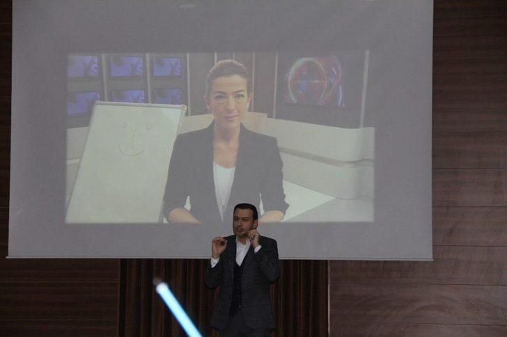 Gazetecilerden Sultangazi’de İnteraktif Kişisel Gelişim Semineri G3