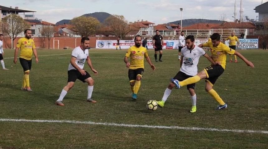 Kula &Uuml;lk&uuml;spor, Salihlig&uuml;c&uuml;&rsquo;n&uuml; Rahat Ge&ccedil;ti