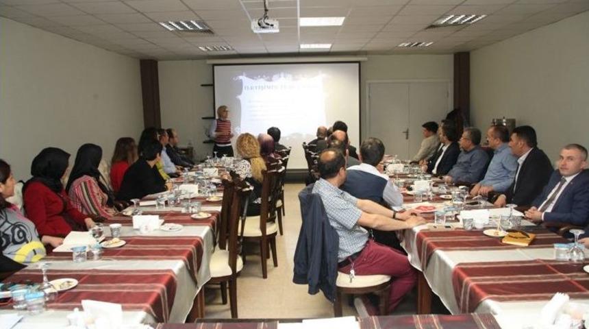 Sdü’de Göreve Başlayan Şeflere Hizmet İçi Eğitim