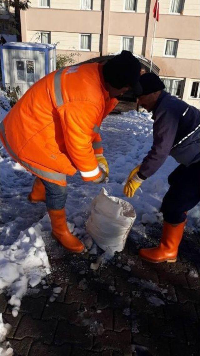 Kar Yağışı Bitti Geriye Temizliği Kaldı