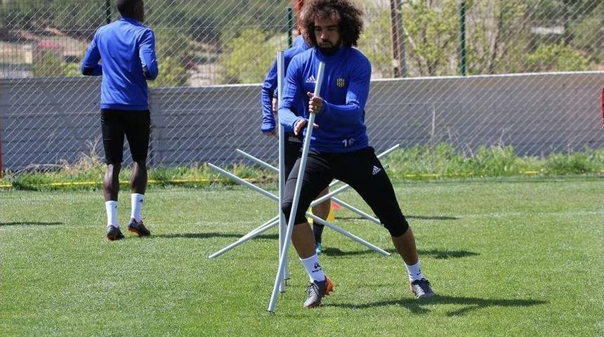 E.y. Malatyaspor, M. Başakşehir&rsquo;i Yenerek, Sıralamada İlk 5&rsquo;e Girmek İstiyor