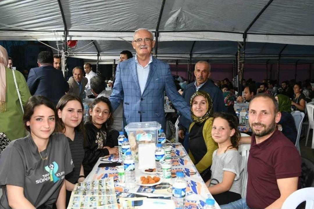 Yılmaz: &ldquo;cumhurbaşkanımızın &Ouml;n&uuml;nde Duvar Gibi Duracağız&rdquo;