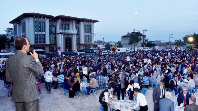 Başkan Altay: mahalle İftarları Çok Güzel Bir Ramazan Geleneği
