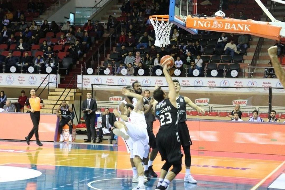 Tahincioğlu Basketbol S&uuml;per Ligi: Gaziantep Basketbol: 62 - Beşiktaş Sompo: 69