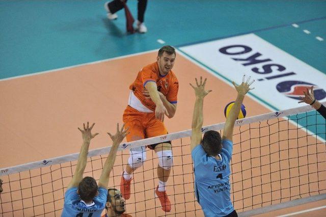 Kupa Voley: İnegöl Belediyespor: 3 - Afyon Belediye Yünyaş: 2