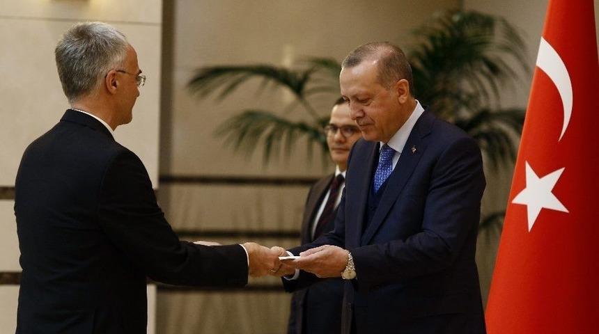 Cumhurbaşkanı Erdoğan, Sırbistan B&uuml;y&uuml;kel&ccedil;isini Kabul Etti