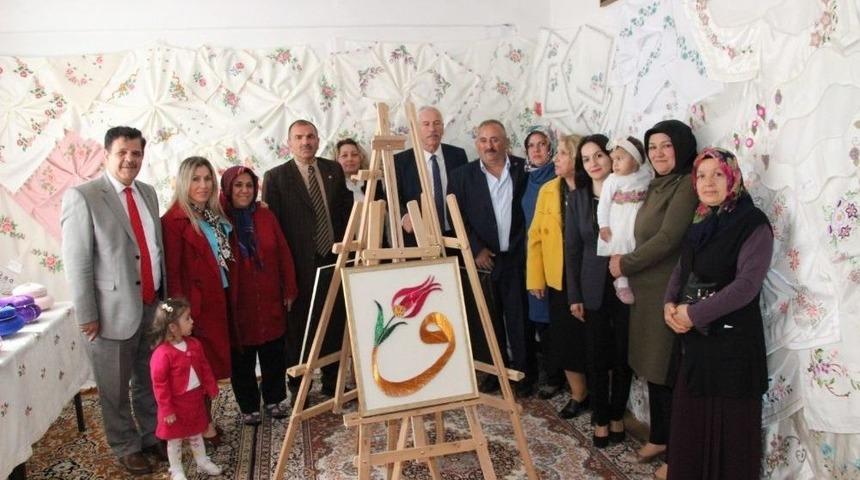 Alaçam’da El Sanatları Sergisi Açıldı