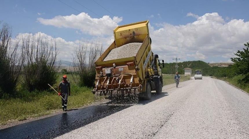 Yazıhan&rsquo;da 20 Km&rsquo;lik Grup Yolu Asfaltlanıyor