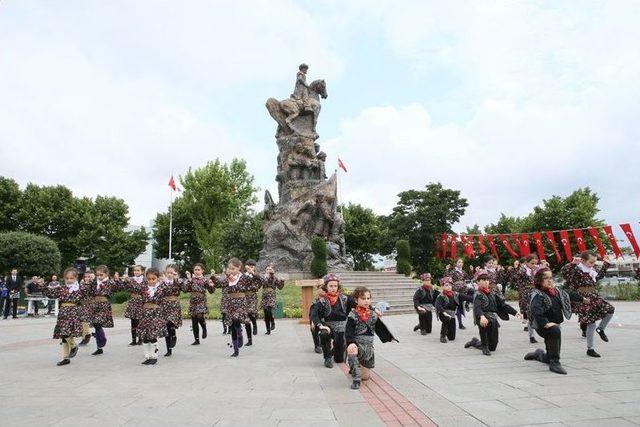 İstanbul’un Fethi Bayrampaşa’da Coşkuyla Kutlandı