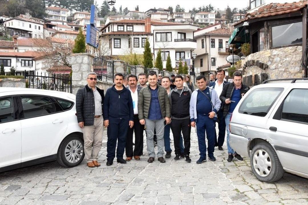 Başkan Y&uuml;cel, Mahalle Muhtarları İle Makedonya&rsquo;da