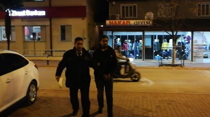 İznik&rsquo;te Hırsızlar Zeytinyağı &Ccedil;aldı
