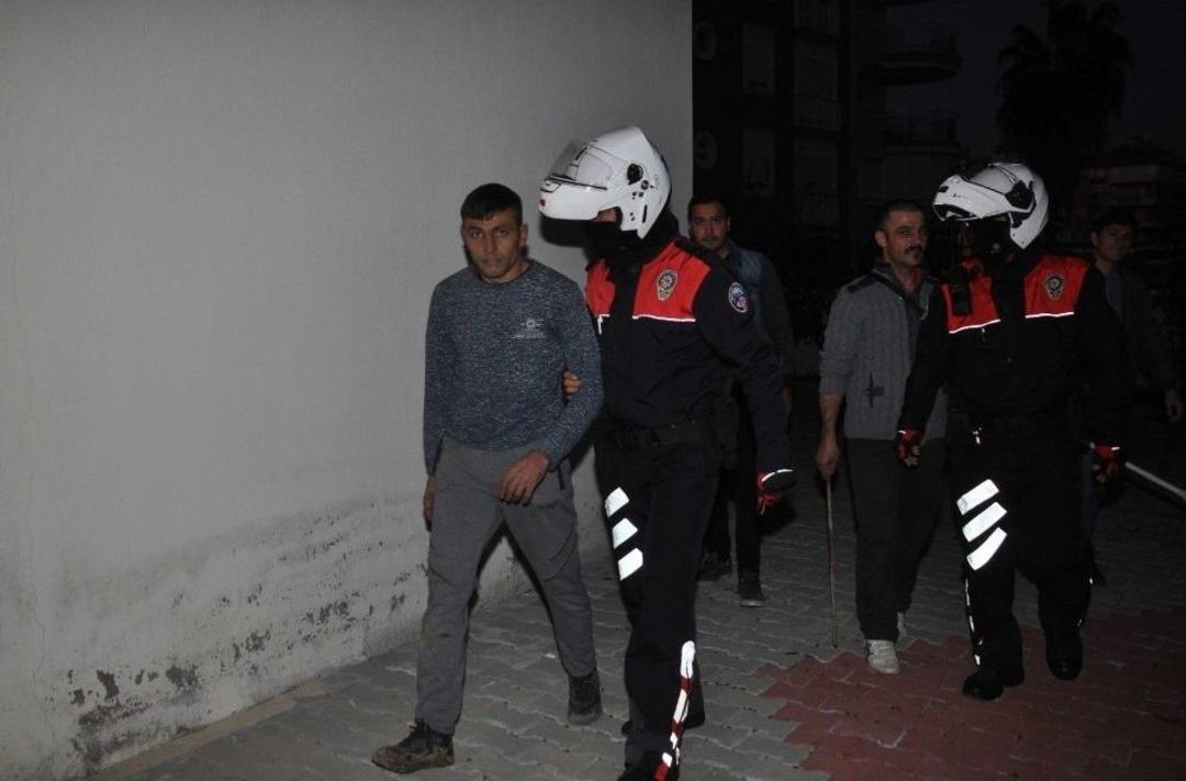 Manavgat&rsquo;ta Bisiklet &Ccedil;alan Hırsızı Vatandaşlar Yakaladı