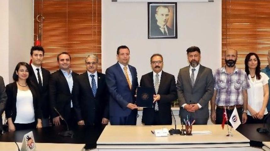 Ga&uuml;n&rsquo;de "gaziantep&rsquo;te Suriyeliler: Başarı Hik&acirc;yeleri" Protokol&uuml;