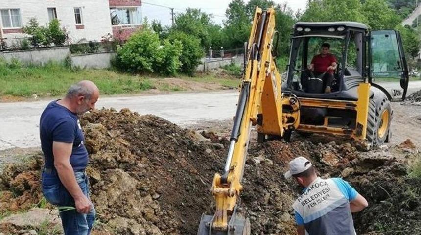 Ak&ccedil;akoca&rsquo;da Alt Yapı &Ccedil;alışmaları S&uuml;r&uuml;yor