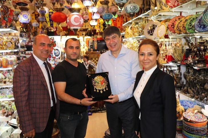 Büyükşehir Kemer Liman Caddesi’nde Rekor Kırdı G2