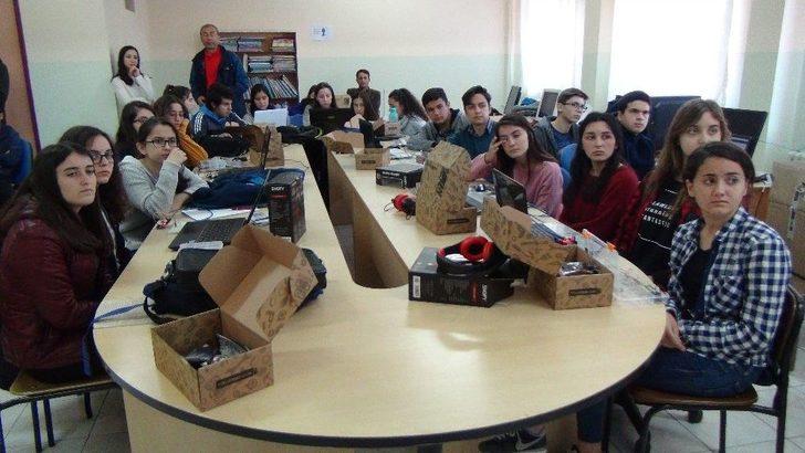 Bir Hediye Kutusu Bir Okulun Ufkunu Açtı G1