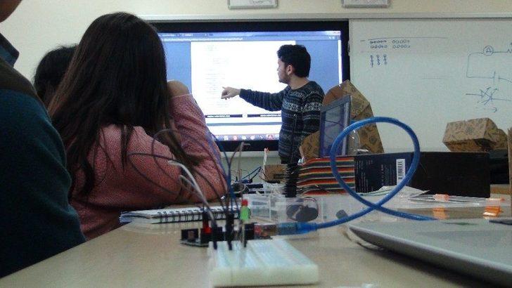 Bir Hediye Kutusu Bir Okulun Ufkunu Açtı G3