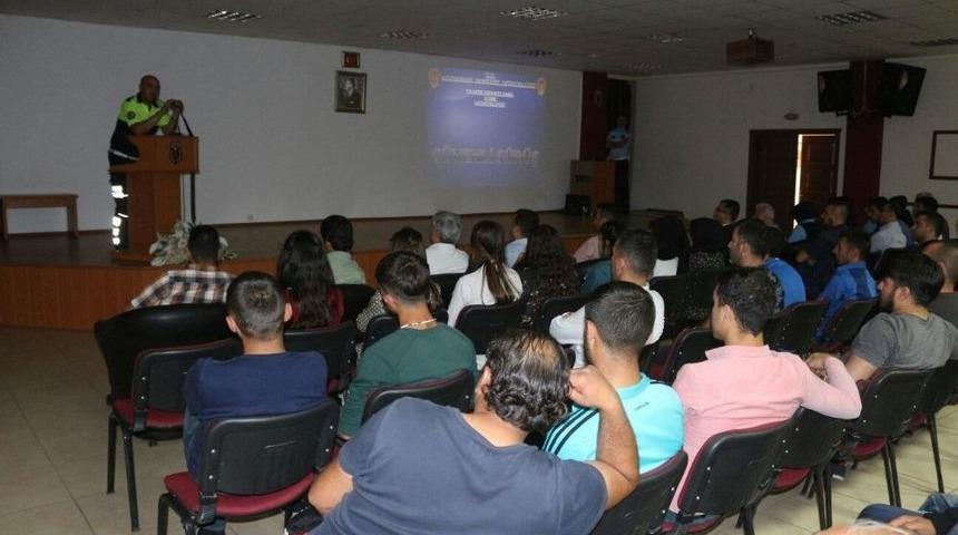 Mahkumlara Trafik Kuralları Eğitimi Verildi