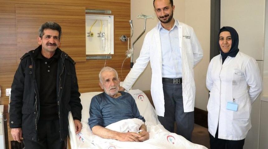 Van’da Tavi Yöntemiyle Kalp Kapakçığı Ameliyatı