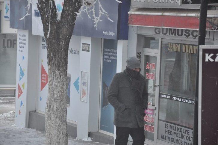 Kars Eksi 25’i Gördü, Soğuktan Her Yer Dondu G2