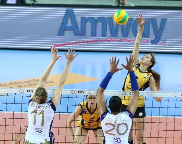 Vakıfbank, Cev Şampiyonlar Ligi’nde Dörtlü Final’de