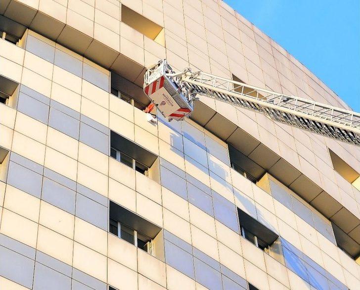 Taksim Eğitim Ve Araştırma Hastanesi’nde Çıkan Yangın Kontrol Altına Alındı G1