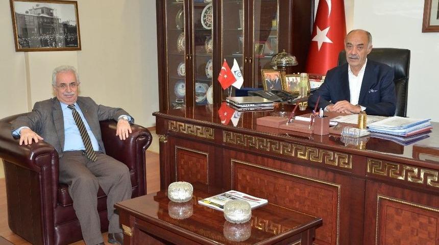 Rekt&ouml;r Yaylalı&rsquo;dan Etso&rsquo;ya Tebrik Ziyareti