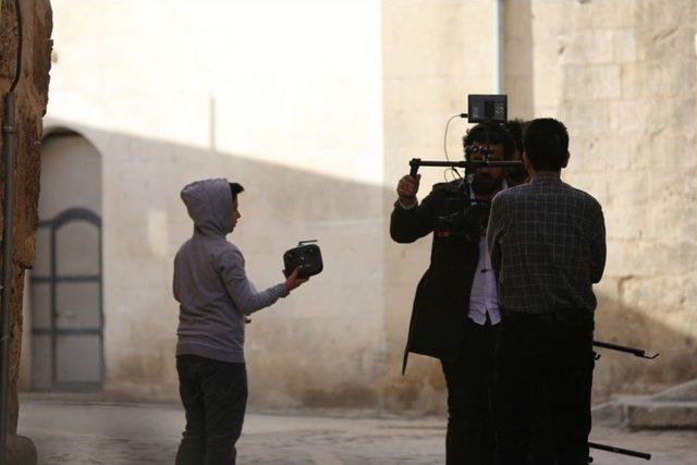 (özel Haber) Ünlü Yönetmen Mustafa Akkad’ın Hayatını Konu Alan Kısa Film Şanlıurfa’da Çekildi