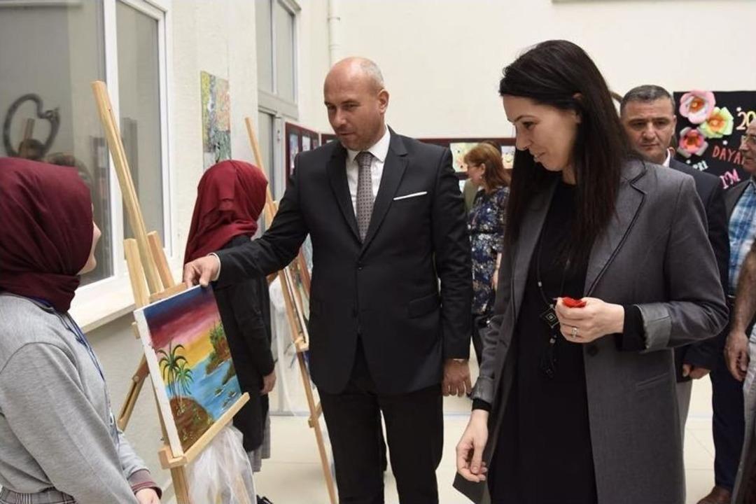 Karaaslan Ve Togar, Resim Sergisini A&ccedil;tı