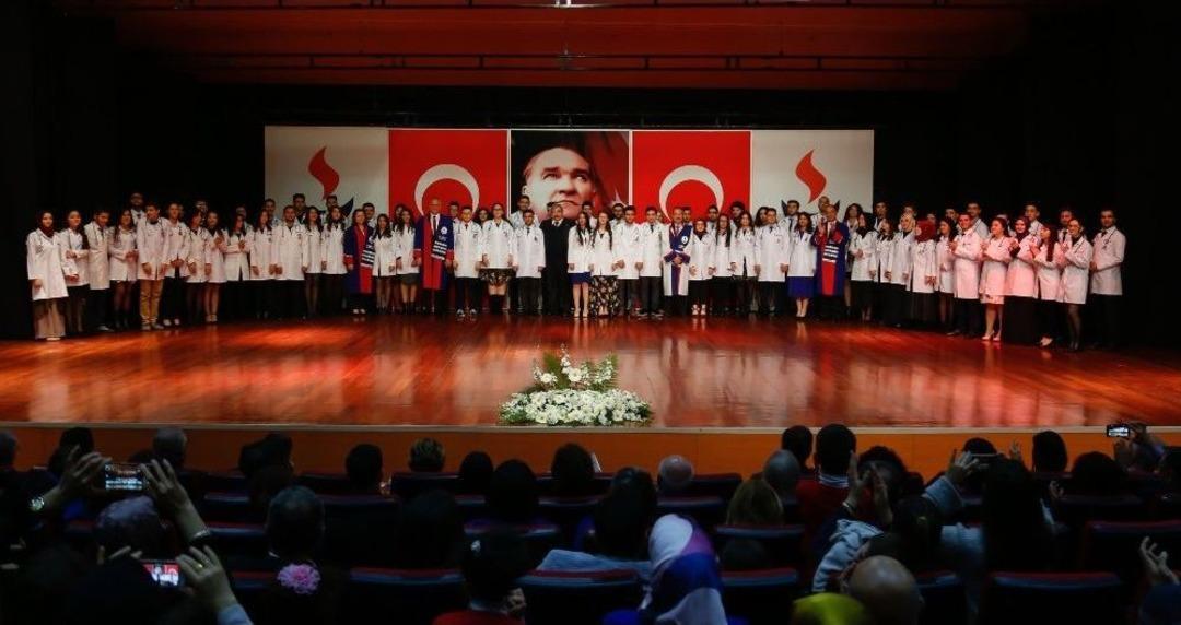 Sanko &Uuml;niversitesi Tıp Fak&uuml;ltesi Beyaz &Ouml;nl&uuml;k T&ouml;reni