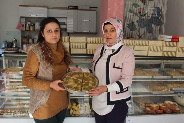 Kayısılı Baklava İlgi Görüyor