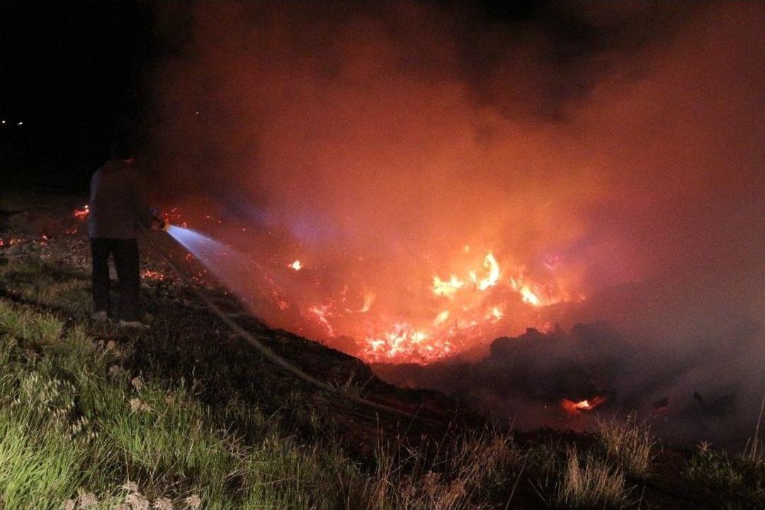 G&ouml;let Kenarında &Ccedil;ıkan Yangın Korkuttu