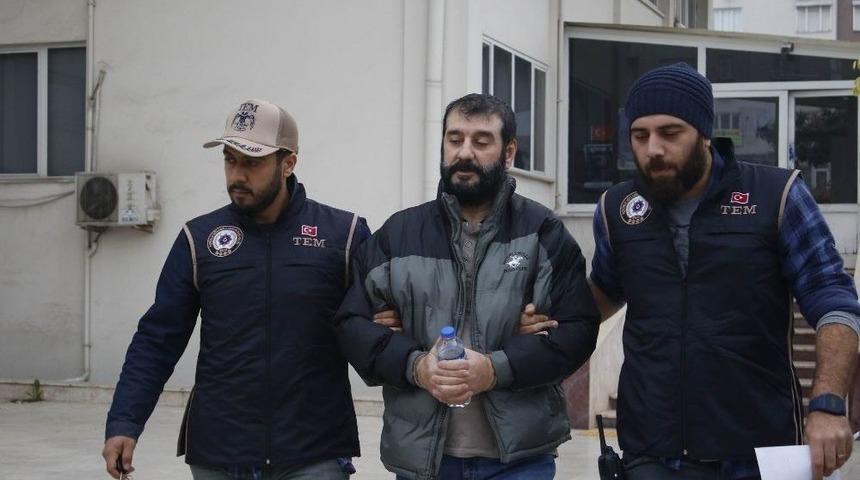 Fet&ouml;&rsquo;den G&ouml;zaltına Alınan Kaymakam Adliyeye Sevk Edildi