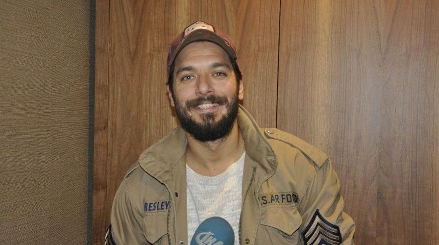 &Uuml;nl&uuml; Komedyen Hayrettin Diyarbakırlıları G&uuml;lmekten Kırdı Ge&ccedil;irdi