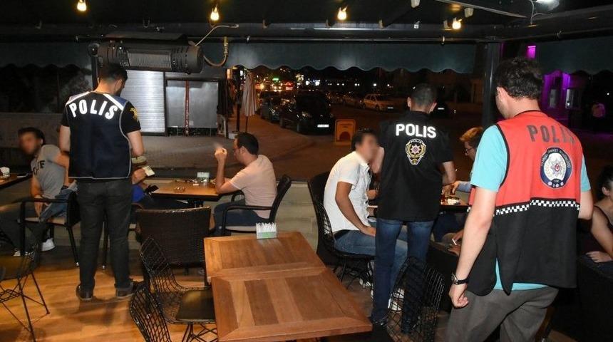 Antalya’da Yabancı Uyruklu Aranan Şahıslara Uygulama