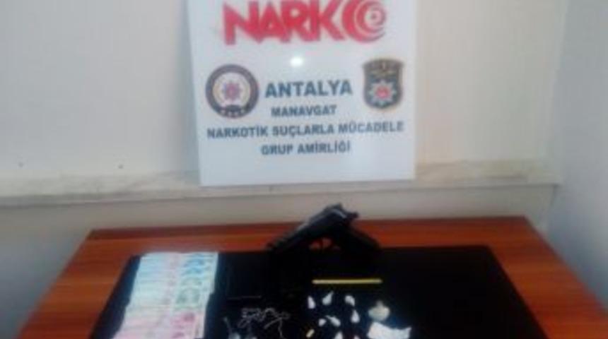 Antalya’da Uyuşturucu Operasyonu