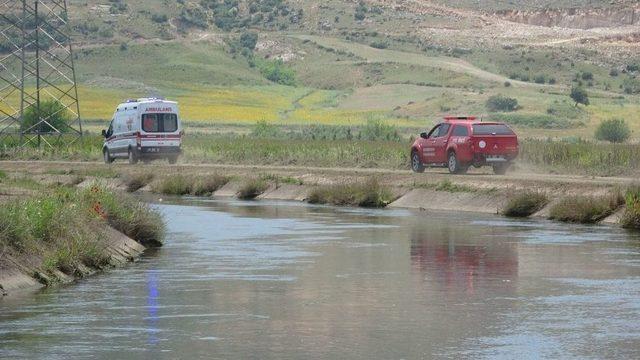 Sulama Kanalına Giren Suriyeli İki Kardeş Boğuldu