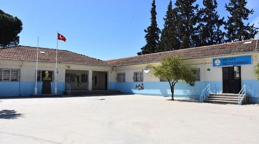 Nazilli Belediyesi, Dallıca İlkokuluna Halı Saha Kazandırıyor