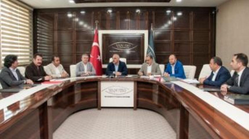 Vali Zorluoğlu&rsquo;ndan Vantso Başkanı Takva&rsquo;ya Ziyaret