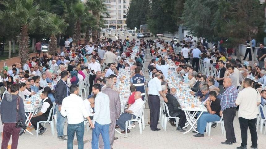 Birecikliler B&uuml;y&uuml;kşehir&rsquo;in Kardeşlik Sofrasında Buluştu