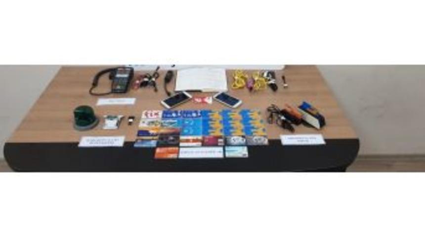 Kuşadası&rsquo;nda Kredi Kartlarını Kopyalayan &Ccedil;ete Tutuklandı